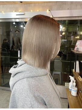 ミラク 町田(MIRAC) 【MIRAC町田店河原崎】ハイトーンベージュボブ