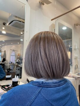 ヴィサージュエーデル(VISAGE edel) 【内巻きボブ&サンドベージュ】