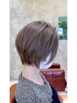 リリー 真美ケ丘店(LILY) バッサリ!ショートボブ