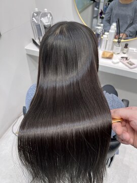 トランス(TRUNS) 髪質改善ULTOWAトリートメント