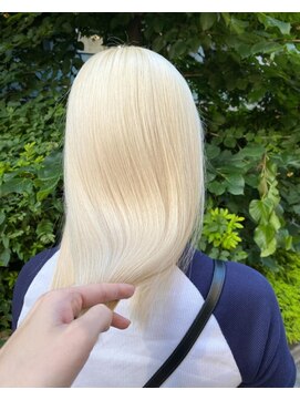 ジーナ(XENA) ホワイトブロンド×渋谷