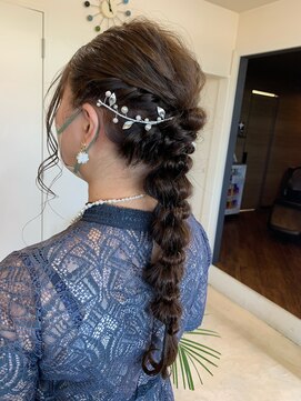 ヘアーリゾート プルメリア(HAIR RESORT PLUMERIA) 編みおろしアレンジ