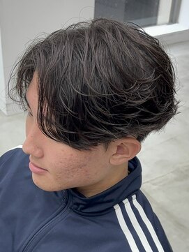 フィフス 天神大名(fifth) 天神ニュアンスパーマフェザーパーマセンターパートウルフカット