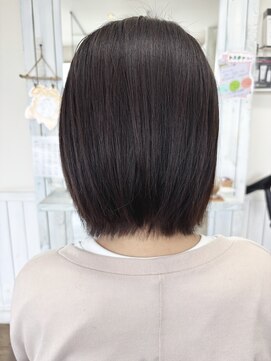 コクア ヘアーデザイン(kokua hair design) サラサラ前下がりボブ