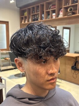 スペインカール/津田沼/メンズパーマ/学割U24/ブリーチ/カラー