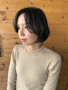 アッカ(ACCA) 暗髪まとまるミニボブ