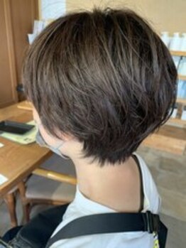 ヘアメイク アージュ(hair make age)の写真/［丁寧なカウンセリング］で理想を共有＊ageの熟練カットなら、伸びても扱いやすく綺麗な形が続く♪
