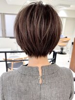 アマレット(Amaretto)&nbsp;【脱白髪染め！ハイライトで作る◎360度美シルエットショート】