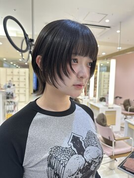 ビビディ バビディ ブー 河原町三条店(Bibbidi.bobbidi.boo) *ウルフカットレイヤーカットハッシュカット中性ウルフ