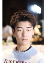 キングスマントーキョー カットクラブ 中野(KINGSMAN TOKYO CUTCLUB)&nbsp;ニュアンスパーマ/ツイストスパイラル/フェード[中野/MEN'S]