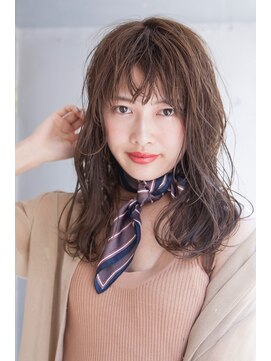 エイミー(Aimee) Aimeeゆるウェーブロング×シアーベージュ