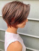 ドアベルヘアリビング(Door Bell hair Living)&nbsp;イヤリングカラー×かきあげショート