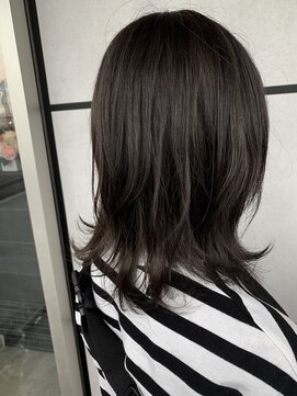 ビーケアーズ リアン(be-cares Lien) 暗髪ロブのレイヤースタイル