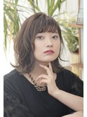 大人キレイな外ハネミディアム