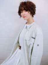 【カジュアルもモードも楽しめる！大人のショートヘア】