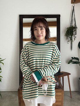 トネリコ(toneriko) ボブとミディアムの間くらいのパーマ