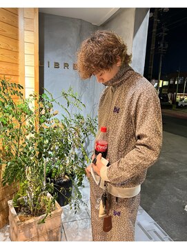 ミュゼリーブル(Musee libre) ★プードルパーマ★  波巻きツイストスパイラルパーマ