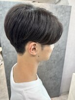 ノイ(Noy)&nbsp;ツーブロックセンターパート