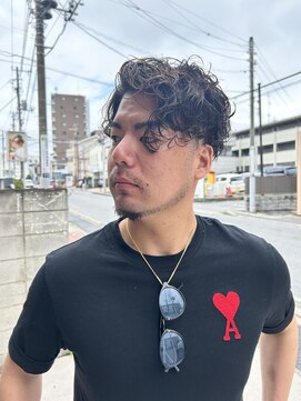 ラック 津田沼(LUCK) ダークアッシュ/アッシュブラック/カルマパーマ/ベリーショート