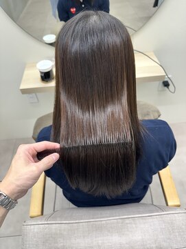 ユニ 江坂(Uni.) 縮毛矯正　髪質改善