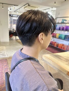 ファイブシーン アオヤマ(5SCENE AOYAMA) 韓国ヘアカルマパーマコンマバングセンターパート黒髪ウルフ