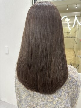 ジーナ 渋谷本店(Zina) ショコラブラウン