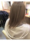 ミルクティーベージュ
