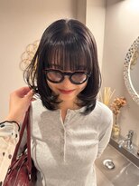 チャプター 問屋町(chapter)&nbsp;顔まわりレイヤーカットミディアムヘア透明感オリーブグレージュ