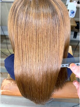 ラヴィエール(LAVIERE by R-EVOLUT) 髪質改善×ダイヤモンドカラー みるくキャラメル 店長 柿本