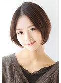 【30代40代50代に人気】センターパートも可愛いひし形ショート