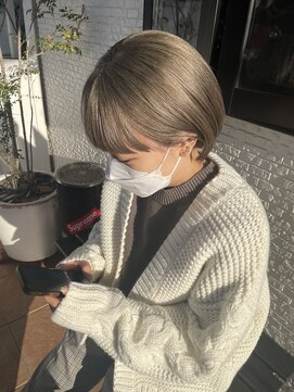 リリー ヘアーアンドビューティー(Lily) ブリーチカラー数回必要です