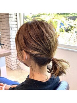 ミューズセレネシノ(MUSE Selene Shino) ハイライトヘアアレンジ