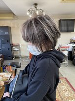 モニュメント(Monument)&nbsp;ショートとボブの間／アッシュグレージュ