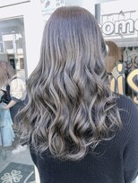 ラビス クローバー(Lovis clover)&nbsp;シルバーグレー　ネビージュ　美髪