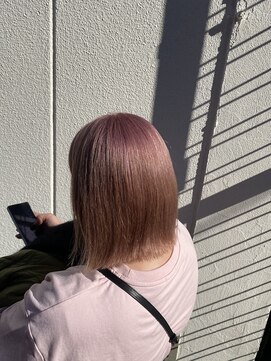 ソワン ドゥ ブレス エルネ 立花店(soin de brace elne) ピンクベージュ/ハイトーン/ケアブリーチ/暖色カラー/ボブ