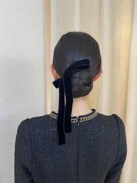 ソノ(sono) アップヘア アップスタイル シニヨン アレンジ 参列