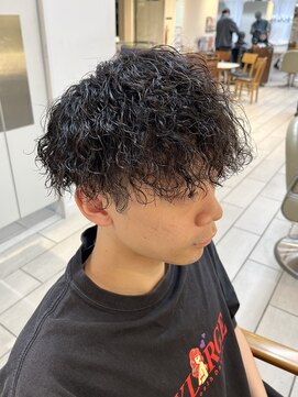 テトラ バイ ネオリーブ 横浜西口店(tetra by neolive) 強めツイストスパイラルパーマ 横浜/横浜駅