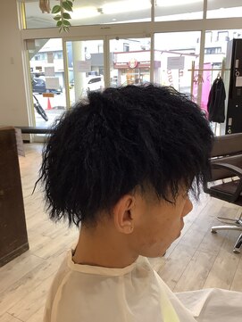 オレのカット ワタシのカラー ブルーブラック