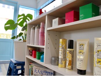 カットハウス エムジー エルア 泉大津店(Cut House MG elua)の写真/何度でも使えるお得なクーポン多数ご用意◎スタイルチェンジやメンテナンスをプチプライスでお手伝い♪