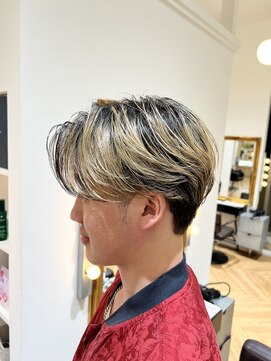 コワファースト させぼ五番街店(COIFF1RST) 前下がりセンターパート☆