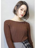 ガリカ 両国(Gallica) 顎ラインボブ 地毛風グレージュ(ブリーチあり)