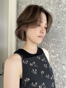 サンク 原宿 表参道(cinq) フェイスフレーミングインナーカラーボブホワイトベージュ30代