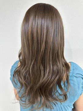 クエロ(Quaero?) 髪質改善　メテオカラー　アッシュベージュ