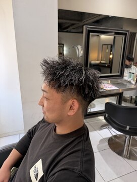 アイズ 海老名(AIZU) ツイストパーマ 縦落ちパーマ メッシュパーマ ブリーチカラー