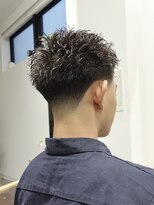 ラック(Luc)&nbsp;テーパーフェード　ピンパーマ　スパイキーショート