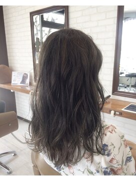 ストップレディー(stop lady) 外国人風ブルーサファイアカラー