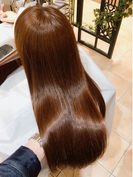 美容室ベンティ 藤枝駅前店(venti)の写真/持続力のある美髪が手に入る♪ダメージレスにこだわった縮毛矯正でしっとりまとまるキレイなストレートに！