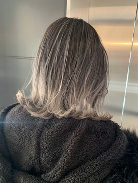 ラフトーキョウセカンド(RAF TOKYO 2nd) 【福岡NO.1バレイヤージュ】ホワイトグレージュ×バレイヤージュ