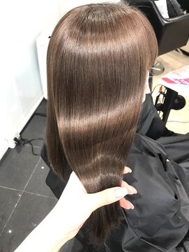 ラブクロムトーキョー オモテサンドウ(LOVECHROME OMOTESANDO) 【髪質改善・縮毛矯正】ストレートヘアメルティカラー