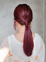 テトヘアー(teto hair) ピンクカラー　赤ピンク　ポニーテール　暖色系カラー　韓国ヘア